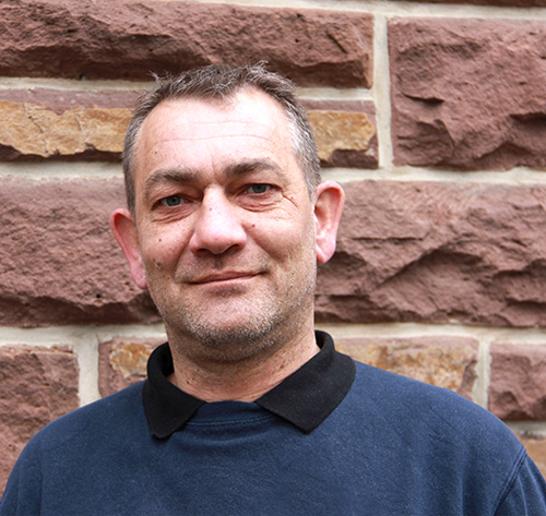 Portrait: Kai Pfeiffer, Projektleiter Grab- & Gartenpflege und Projektleiter Bauarbeiten